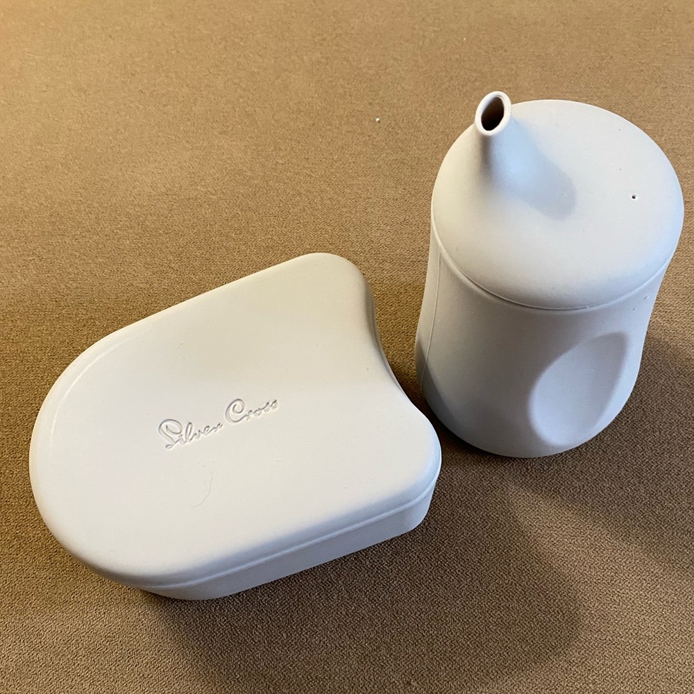 Silver Cross Silicone Sippy/Training Cup and Snack Holder.